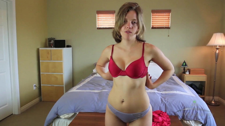 ATK Fans (Hairy): Anna strips out of her red nightie and finger fucks...