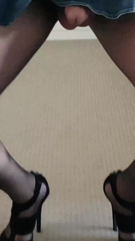 Dany Leg in Nylon Cums on Mirror