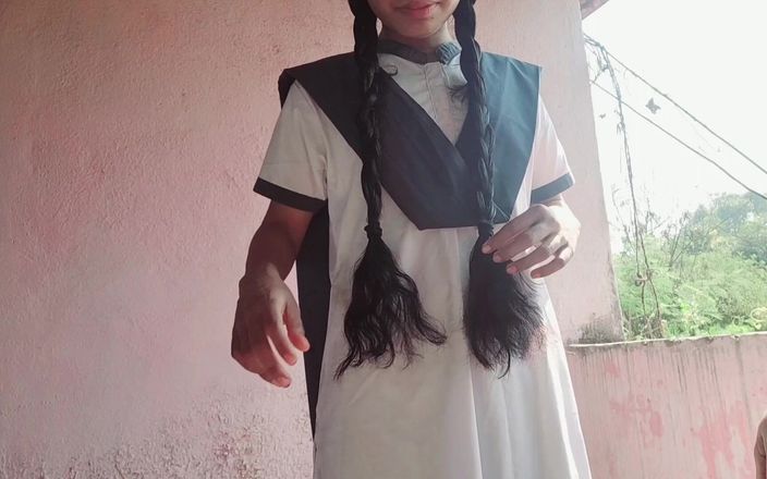 Your kavita bhabhi: Vysokoškolačka dělala špinavou práci se svým přítelem