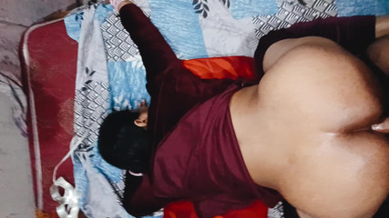 Sexy_girl_nehu: Bhabhi India berpantat besar berkongkek gaya doggy tegar dengan suara...