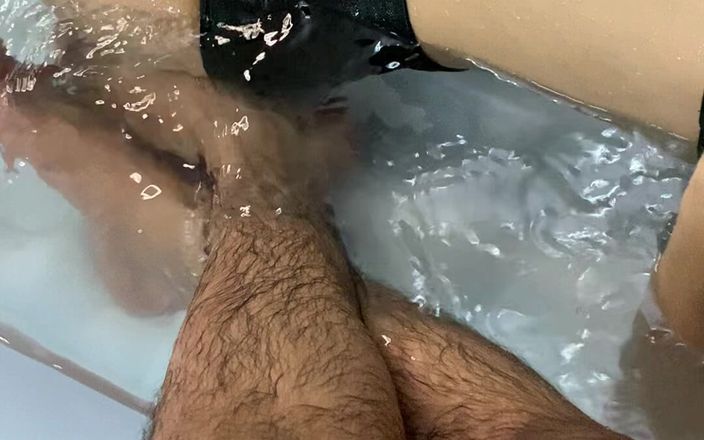 Komal sexy studio: Cikgu Tuisyen Benar-benar Menghormati Semasa Mengajarnya