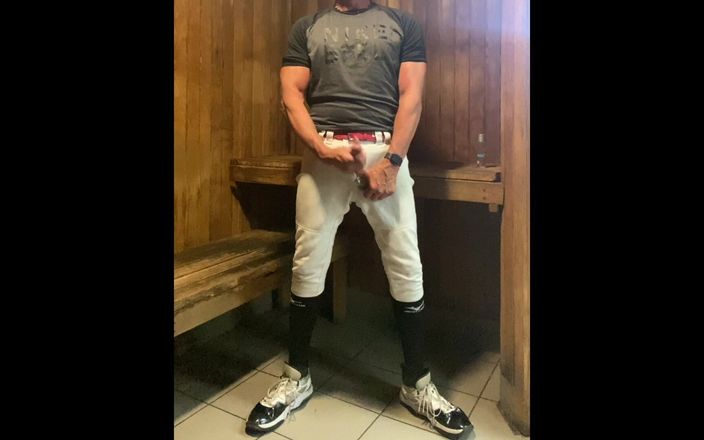 JockDad87: Jacked 棒球运动员 jockdad87 edges 再次在桑拿房里