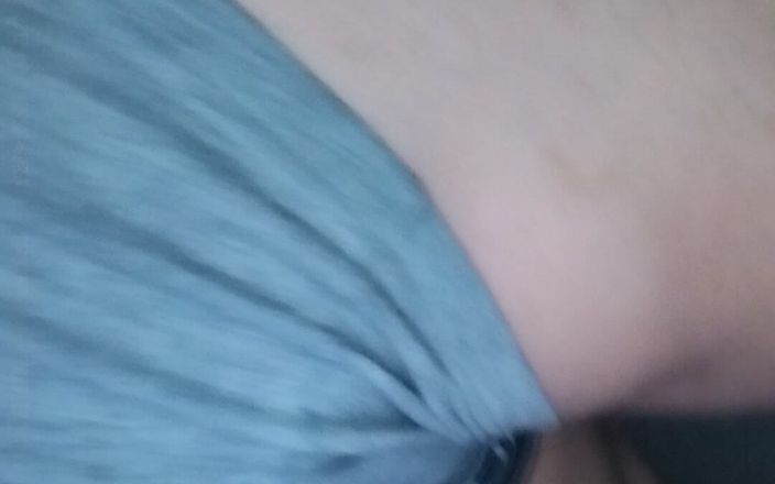 Damaged Hole: Bagno pubblico smontato, poco prima di praticare un gloryhole e...