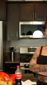 Lily Lane Post-cock Guacamole