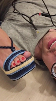 Nerd Computer Technician Worships Kiffa’s Feet Under the Table
