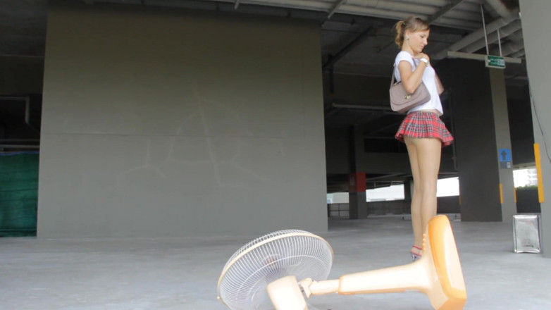 Angel The Dreamgirl: Gonna rossa del college