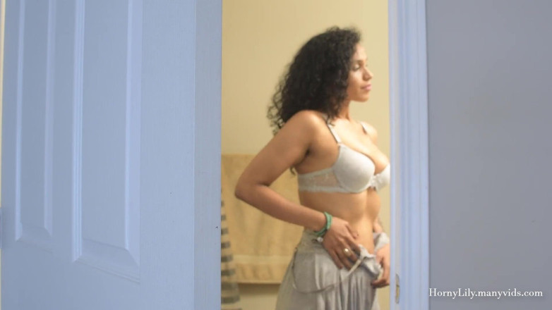Horny Lily: MiLF indiana joi in hindi