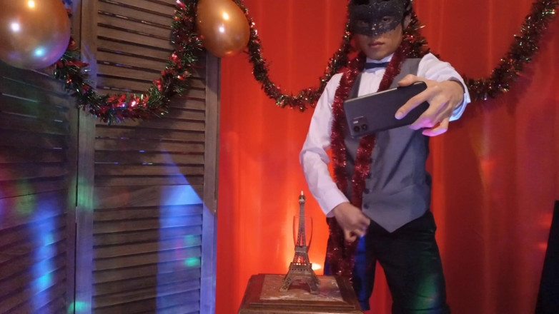 Jon Arteen: Happy New Year! the Cute French-asian Twink Jon Arteen Jerks...