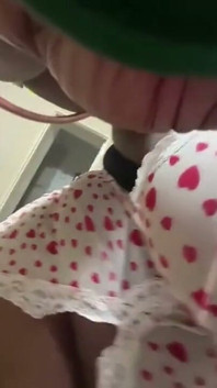 khoobsoorat vishaalkaay chodne laayak mammi striptiz
