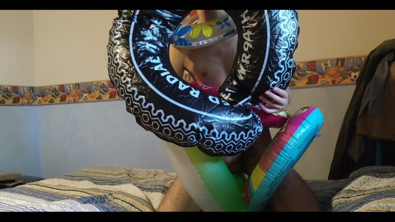 Floatie Boy: Blowing up, Playing and Jerking off with My Inflatable Swimring...