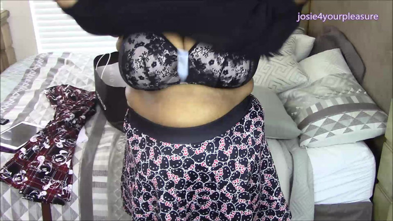 Josie4yourpleasure: Peeking on Josie Trying on Some New Clot