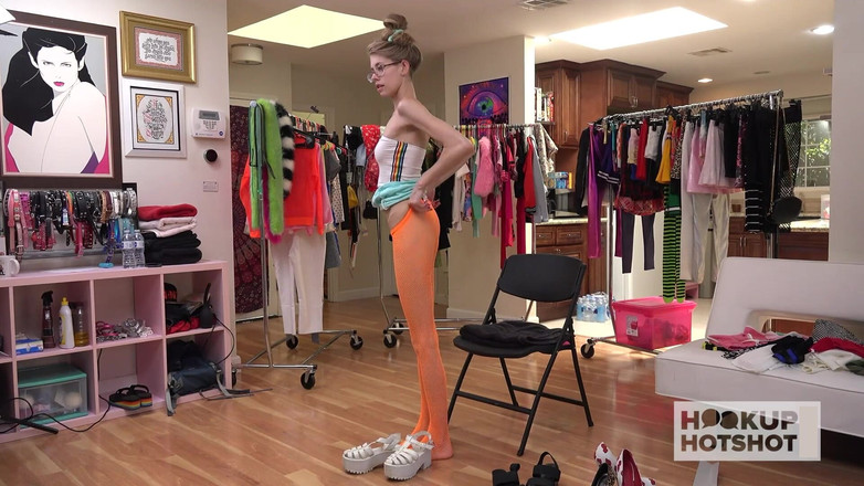 HookUp HotShot-BTS: Bts - जिज्ञासु बेब kyaa, Bryan gozzling द्वारा चुदाई की भीख मांगती है