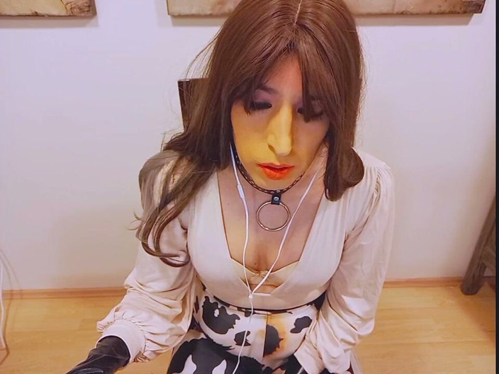 Tammy sissy slave: Crossdresser fantazjuje o mężczyznach podczas dotyku