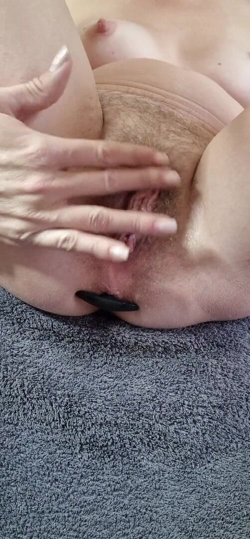 KarinaAnda: My ass needs little rough
