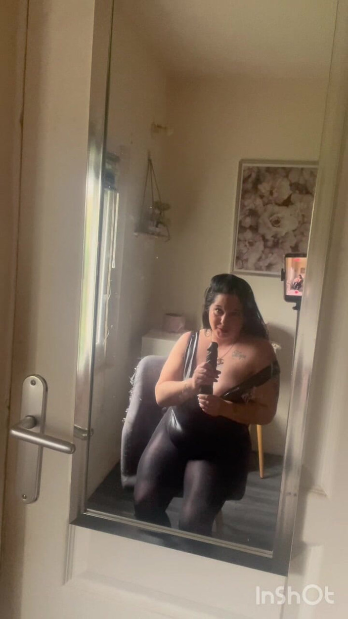 Maitresse Clara: JOI перед своим отражением в зеркале.