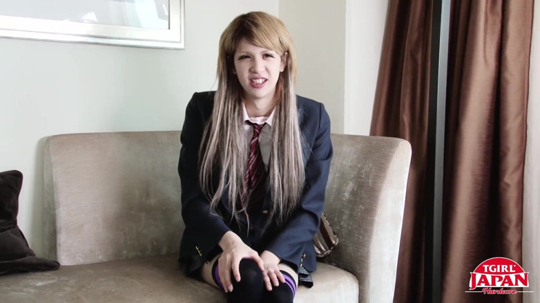 Tgirl Japan: Japanese TS hottie Shiho Kanda gets fucked!