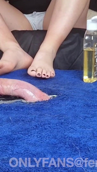 Amateur Cockbox Trampling and Ballbusting