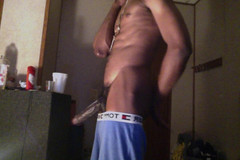 Slimthugganc: Membelai kontol besar