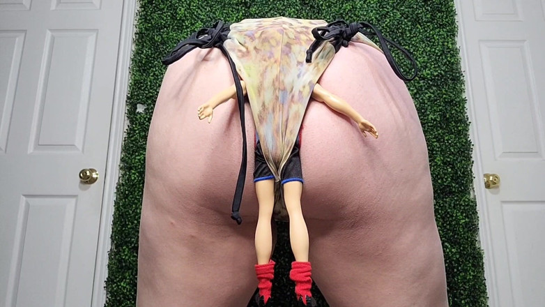 Julia Ryan: Undie Snooper