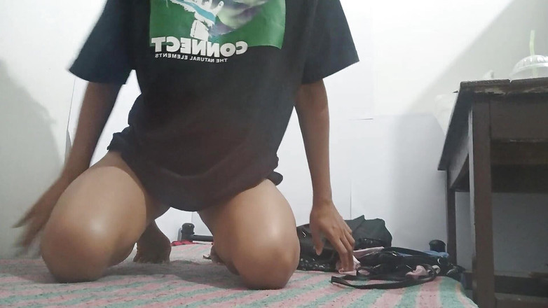 desigirl93: 我紧致的18岁阴户有多美味