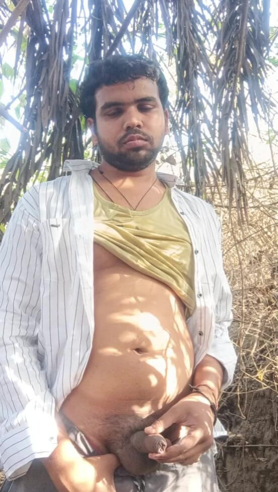 IsmaatDeva: Whitish Cream Peeing in Forest Alone