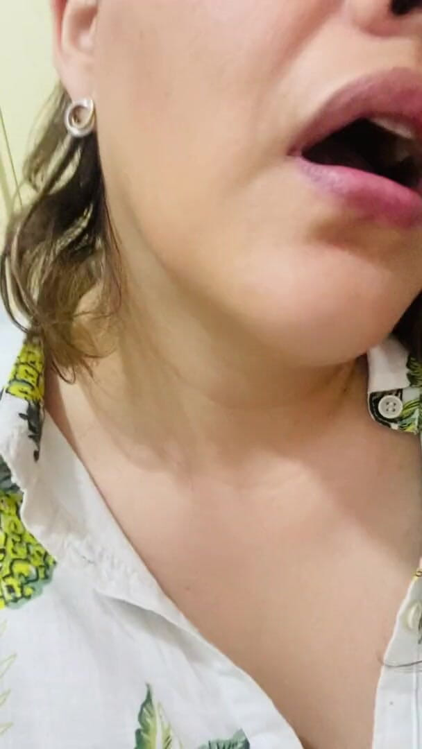 Preciusrouss49: Je peux te sucer la bite, cette riche