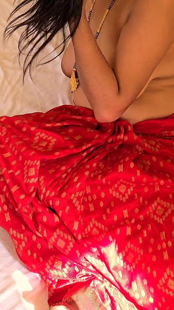 Sunisha Bhabhi Fucked by Bra Seller in Exchange of Bra (Riyaa bhabhi)