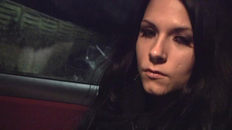 Party Jule: Enganchado en la parada de autobús y follado por un...