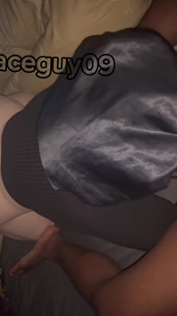 เมียฉันดูดควยฉันเพื่อให้โดนเย็ดดีขึ้น แล้วบอกว่าควยดำคือที่ดีที่สุด