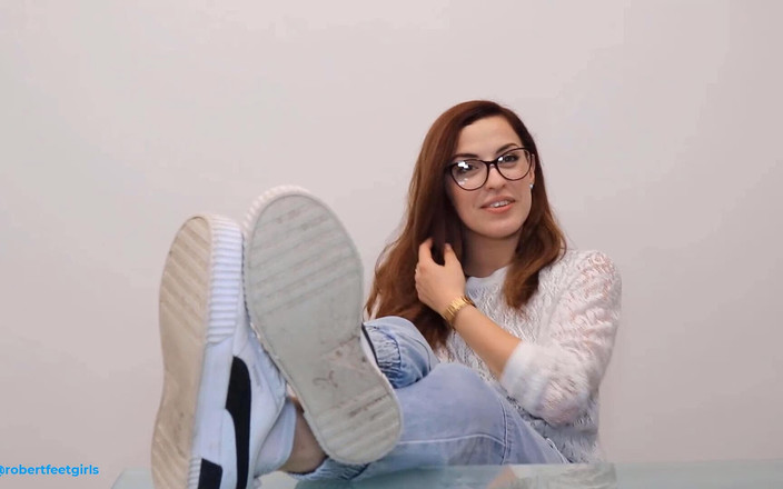 Robertfeetgirls: Carolina - vol 01