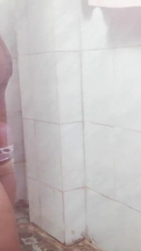 Watching Father in Law's Naked Bath