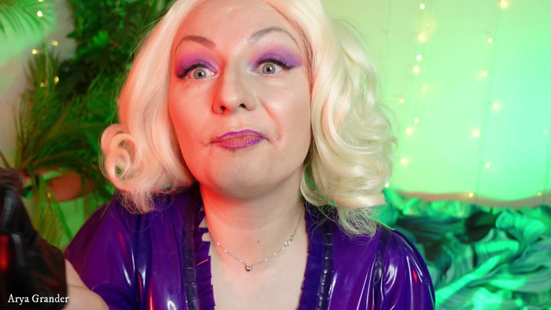 Arya Grander: Video de fetiche con comida, milf sexy con frenillos mukbang