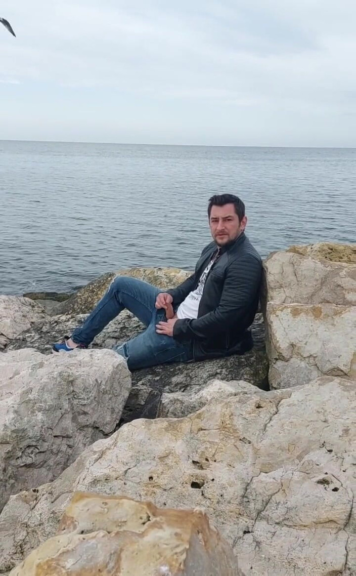 Michael Ragnar: Dident přišel na 3day jsem nadržený na pláži a cítil jsem...