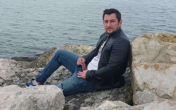 Michael Ragnar: Dident přišel na 3day jsem nadržený na pláži a cítil jsem...