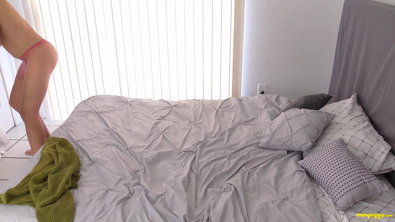 Man Puppy: Pantyhose Wedding Crasher