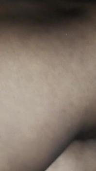 继母被淫荡的德西萨特利继子性交