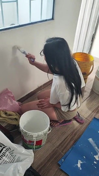 Yeni komşum büyük bir sürtük
