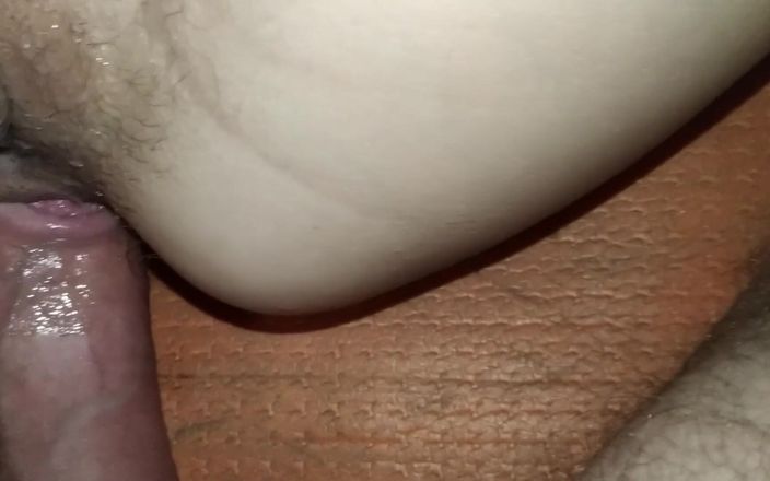 Thelazycouple: Nahaufnahme anal mit einem haarigen arsch