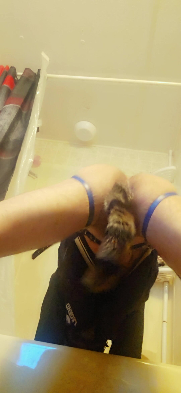 Natalie Slax: シシーTガールのバットプラグファン