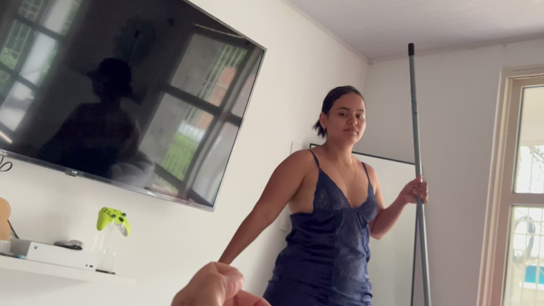 MaRaSexx: Stepbrother Look at My XXX Sex Pics
