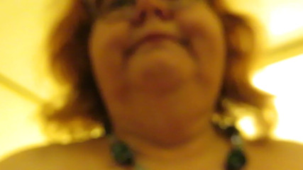 BBW nurse Vicki adventures with friends: Krankenschwester Vicki ist im hotel frech, zeigt ihre biss für...