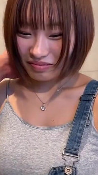 Un precedente partner. la bella coppa E-cup dai capelli corti tutti non potevano smettere di pensare a. - 2