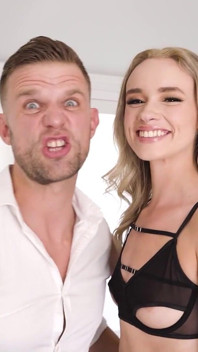 Perfecta Khloe Kingsley En Juego Anal Con Gran Hermanastro - Anal