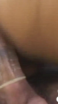 Un latino se fait baiser pendant une croisière exhib