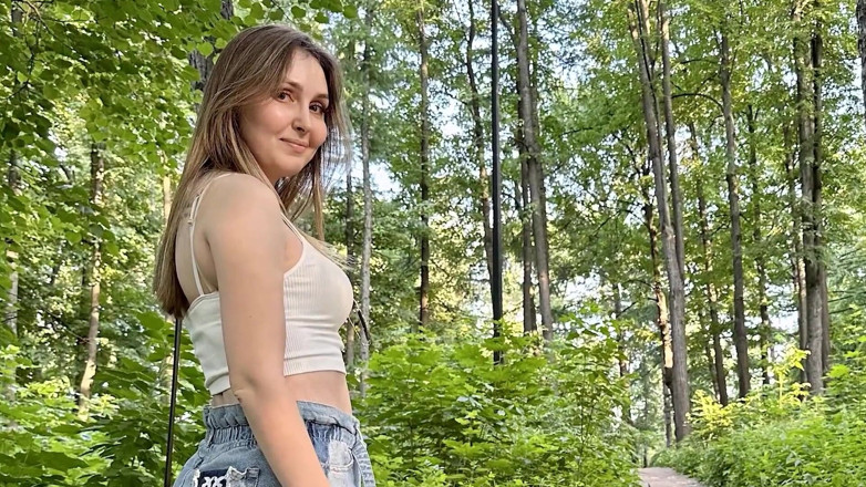 Alina Rai: Mon histoire, c'est Alina Rai, photos et vidéos exclusives (amateur)