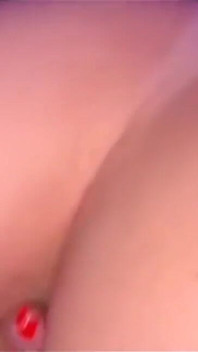 Malu paz mengundangku untuk membuat video bersamanya, kami saling muasin lubang pantat satu sama lain!! Bagian 2