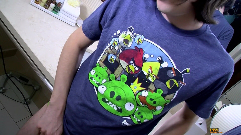 Piss Twinks: Cute Uncut Boy Squirts & Soaks