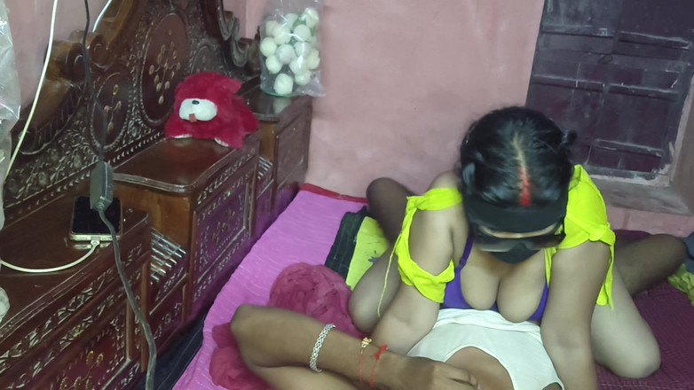 Nehatop123: Esposa india follando duro trabajando - sexo caliente en videos