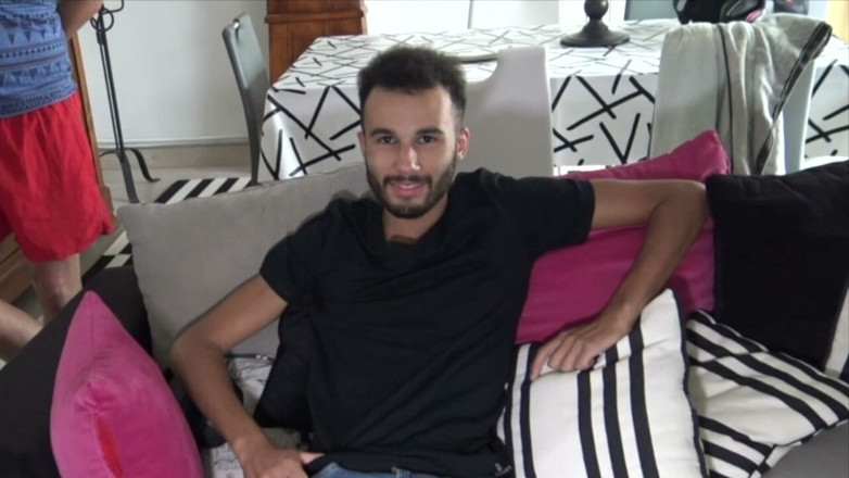 First sex experience with boy for straight: Dışarıdaki arkadaşlarımla beni siktir et