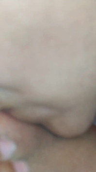 Suami cuckold membersihkan pepek saya sebelum kongkek mubaligh kasar